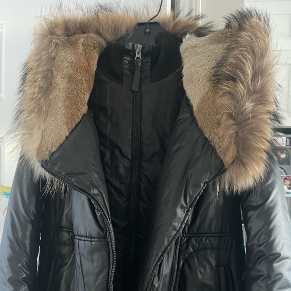 Mackage Down Jacket with Finland Raccoon Fur Collar Hood - Large - Picture 11 of 14